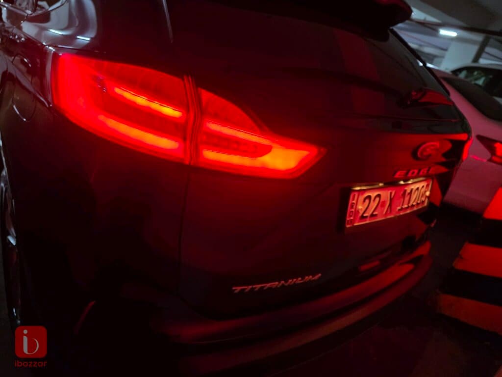 Ford Edge Titanium 4