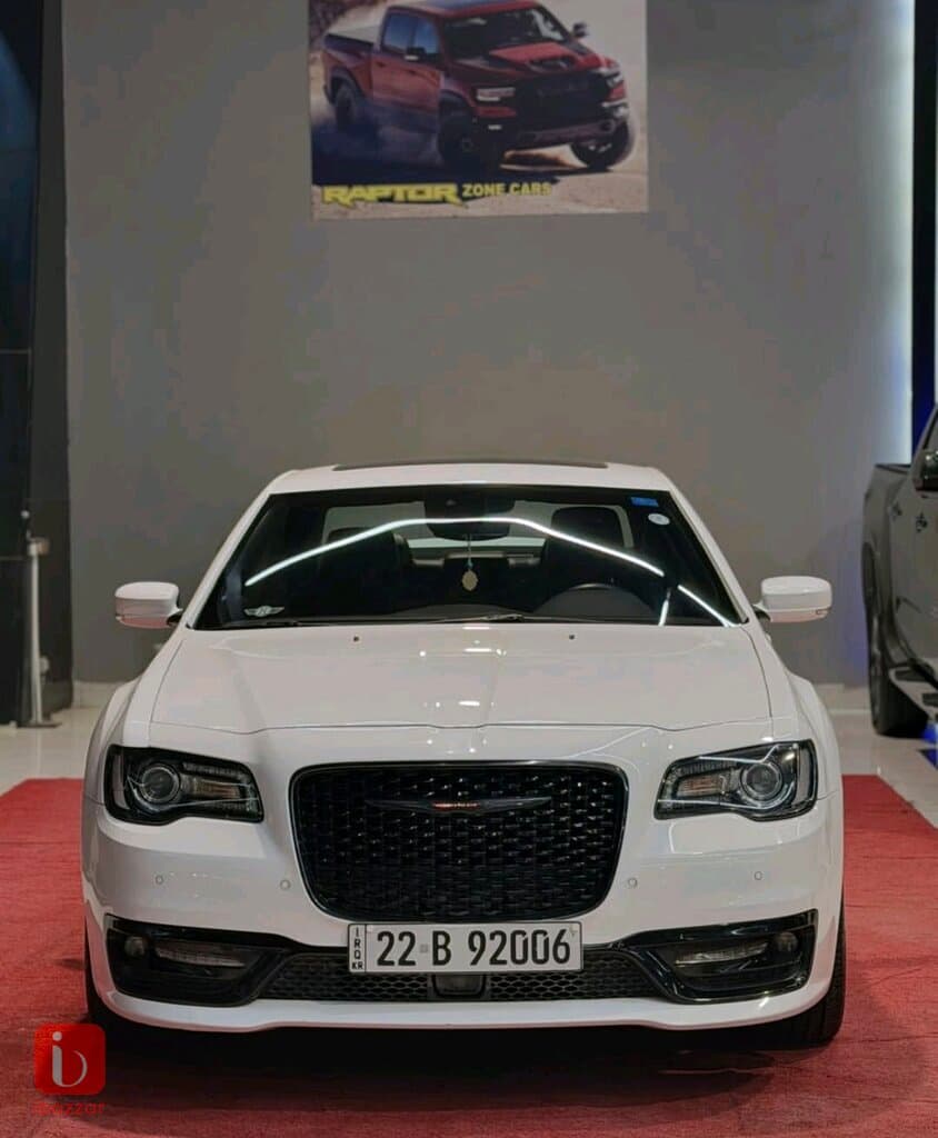 Chrysler 300 2