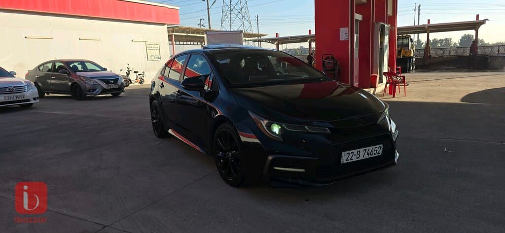 Toyota Corolla SE 13