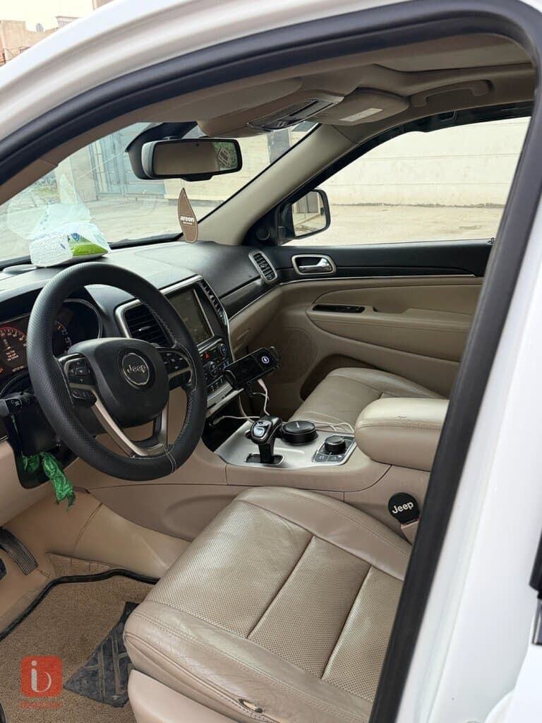 Jeep Grand Cherokee Limited 8