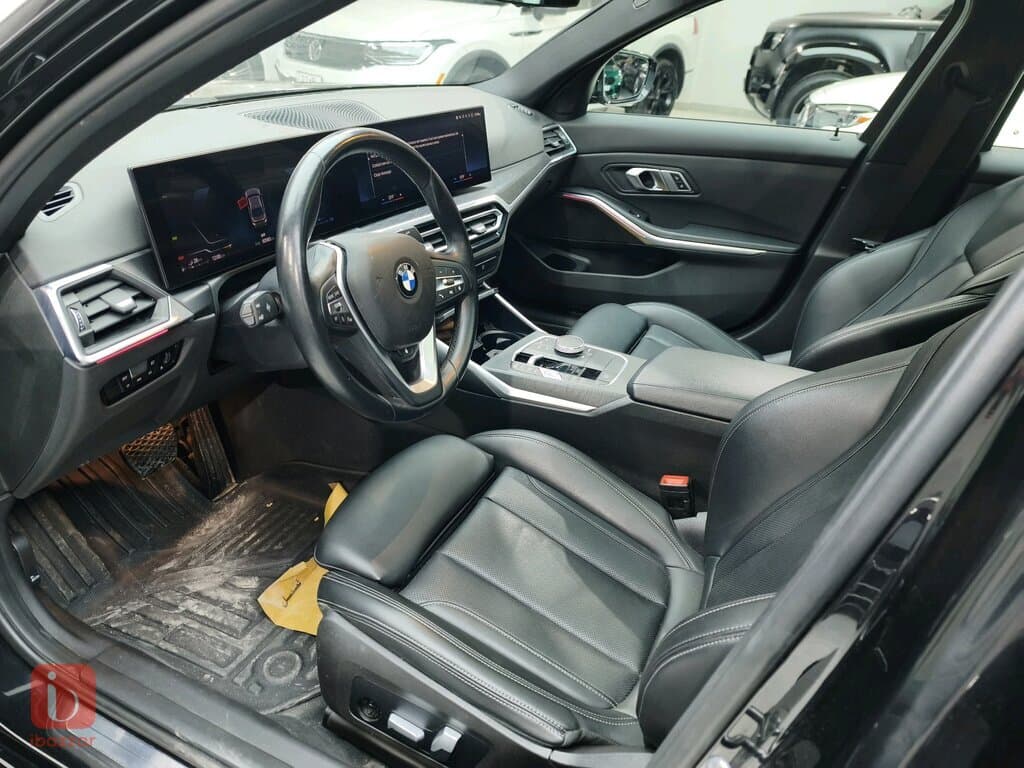 BMW 3-Series 330e 12