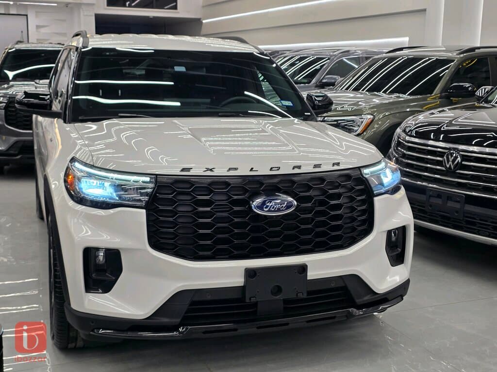 Ford Explorer ST 2