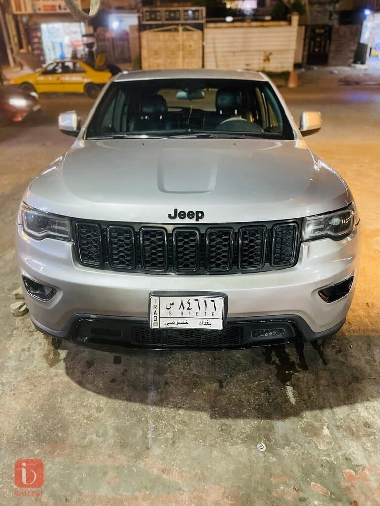 Jeep Grand Cherokee Black Top 6
