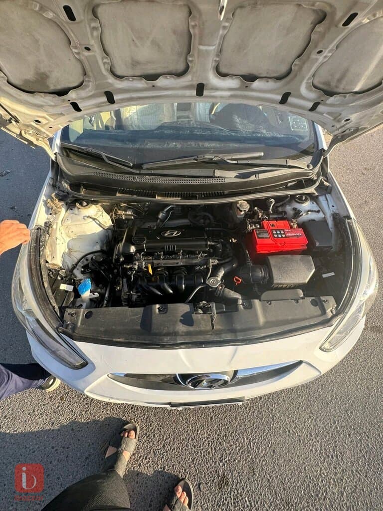Hyundai Accent GL 1