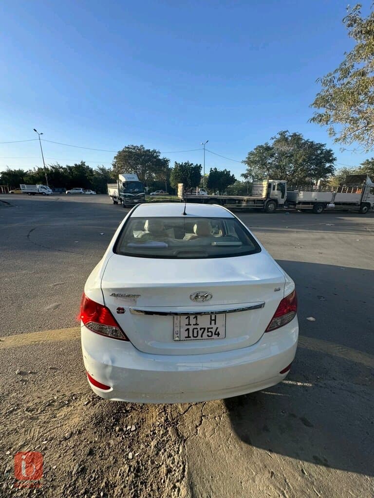 Hyundai Accent GL 3