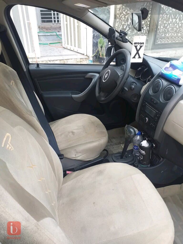 Renault Duster 8
