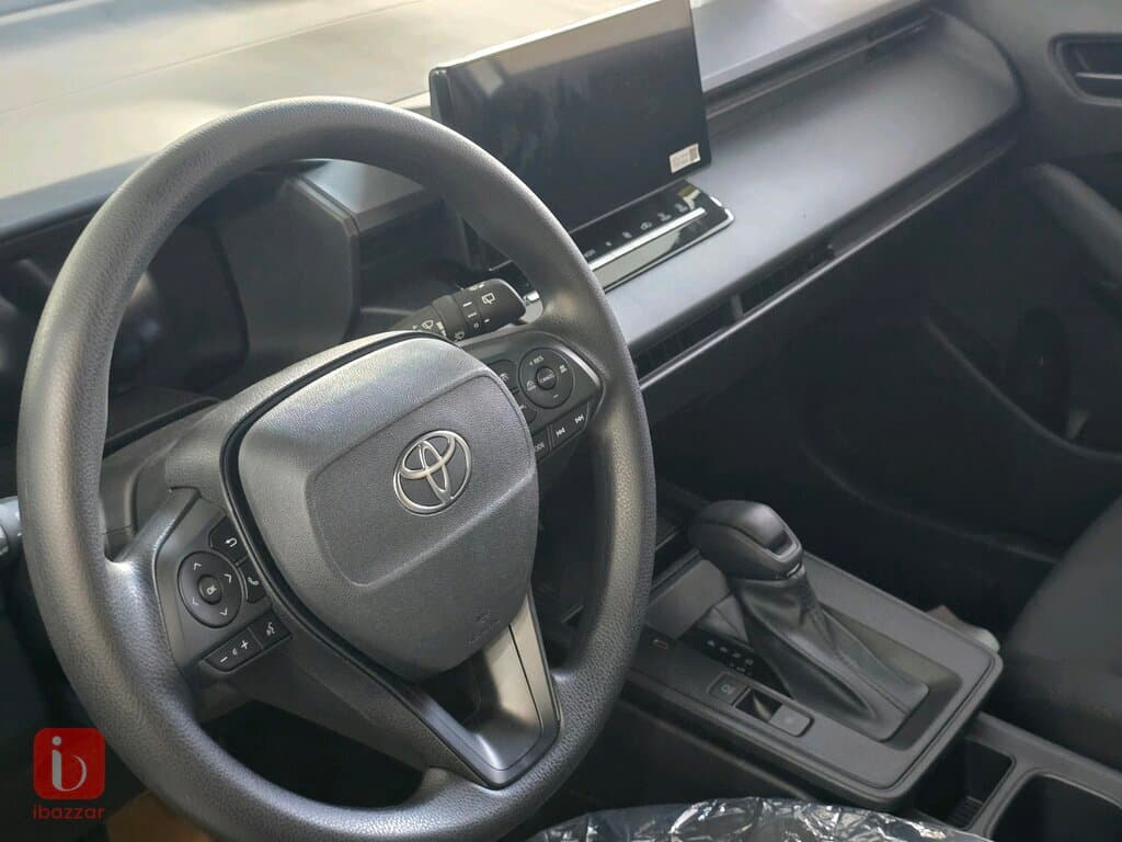 Toyota Corolla Cross 9