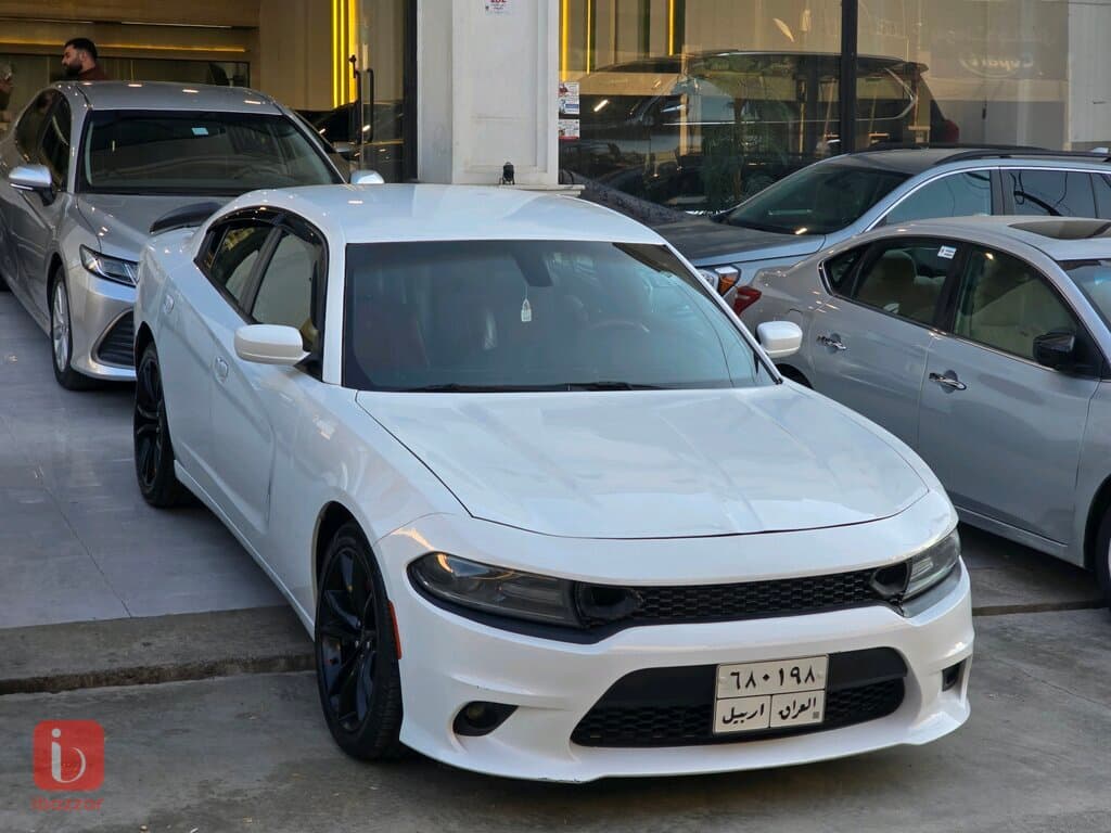 Dodge Charger SXT 3