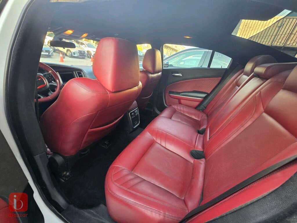 Dodge Charger SXT 6