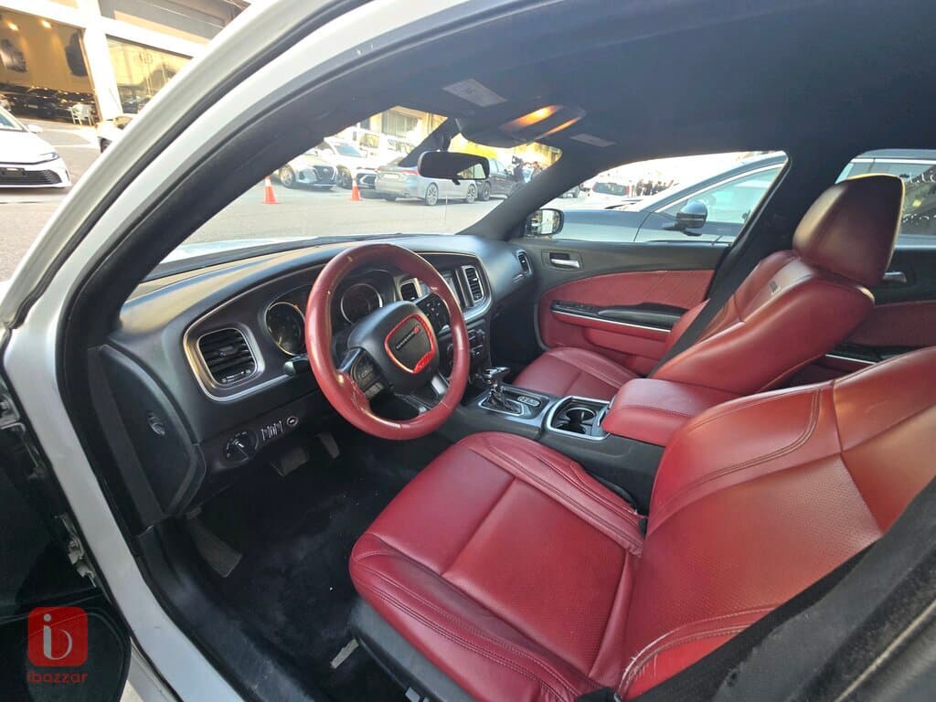 Dodge Charger SXT 7