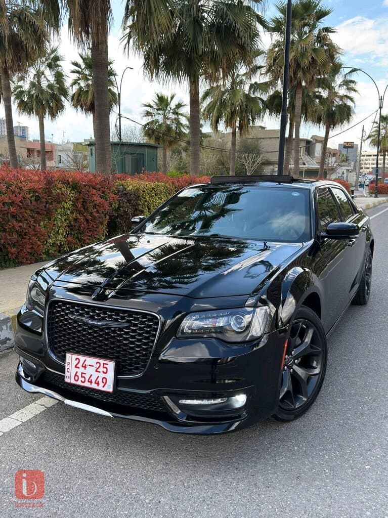 Chrysler 300 S 3