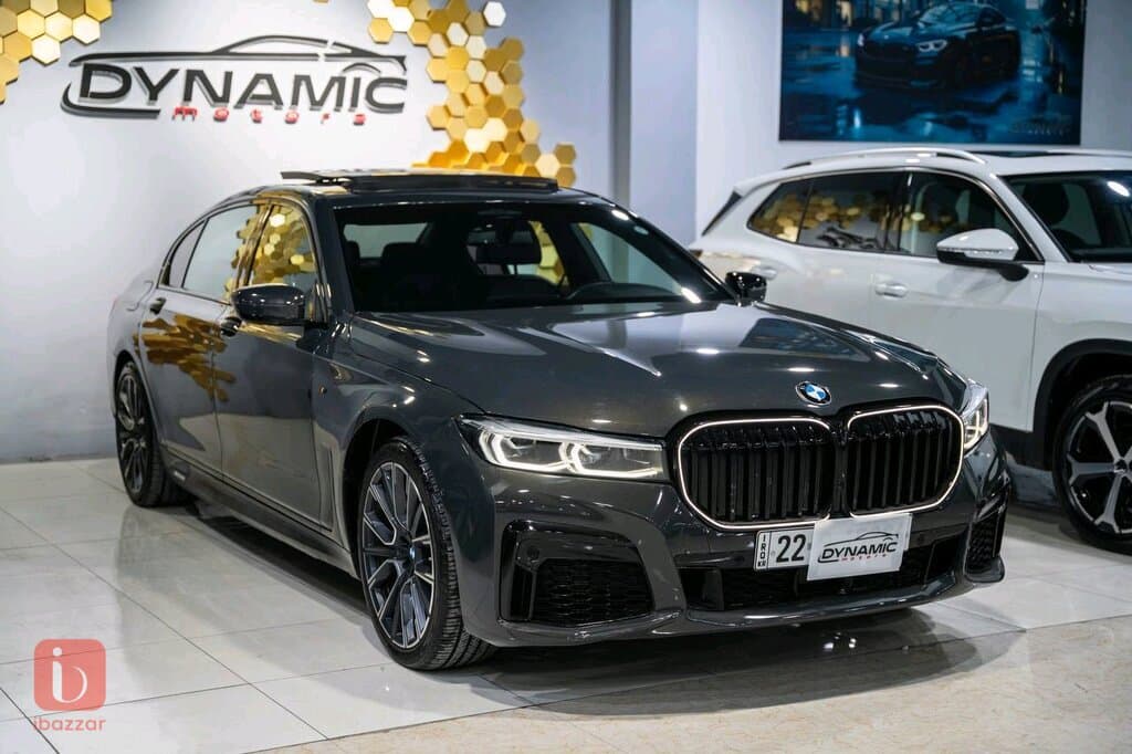 BMW 7-Series 740i 2