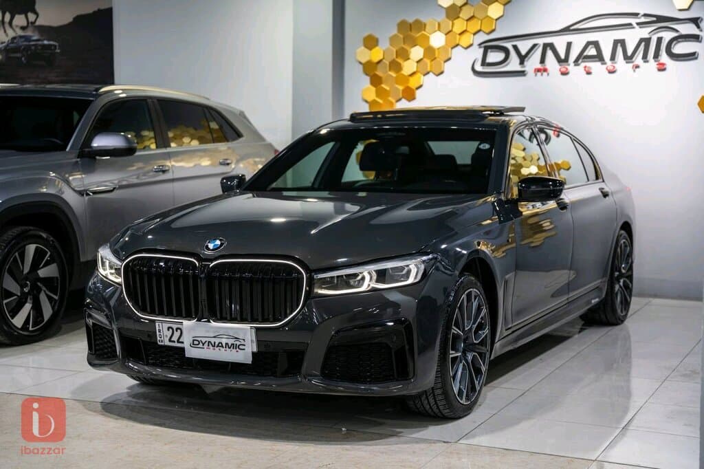 BMW 7-Series 740i 3
