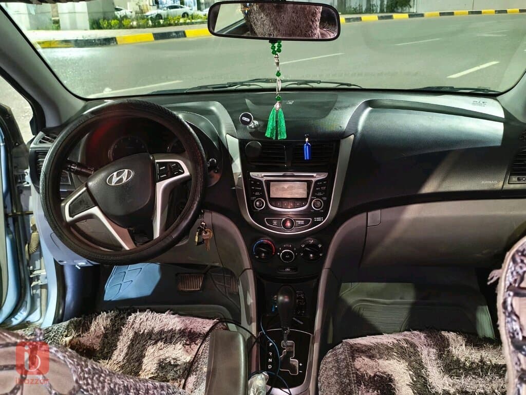 Hyundai Accent 9