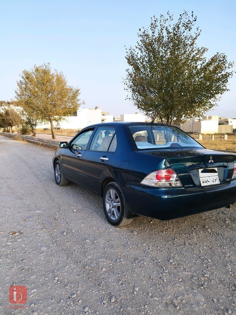Mitsubishi Lancer GLX 4