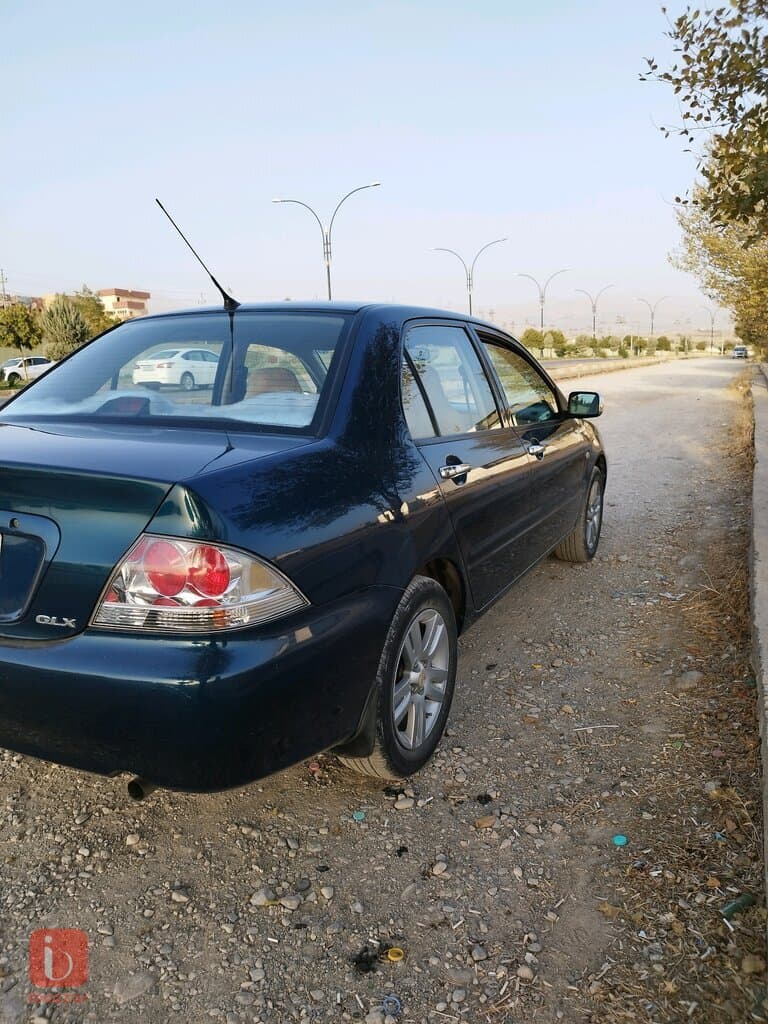 Mitsubishi Lancer GLX 8