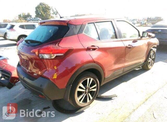 Nissan Kicks SV 5