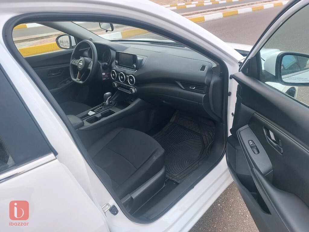 Nissan Sentra S 5