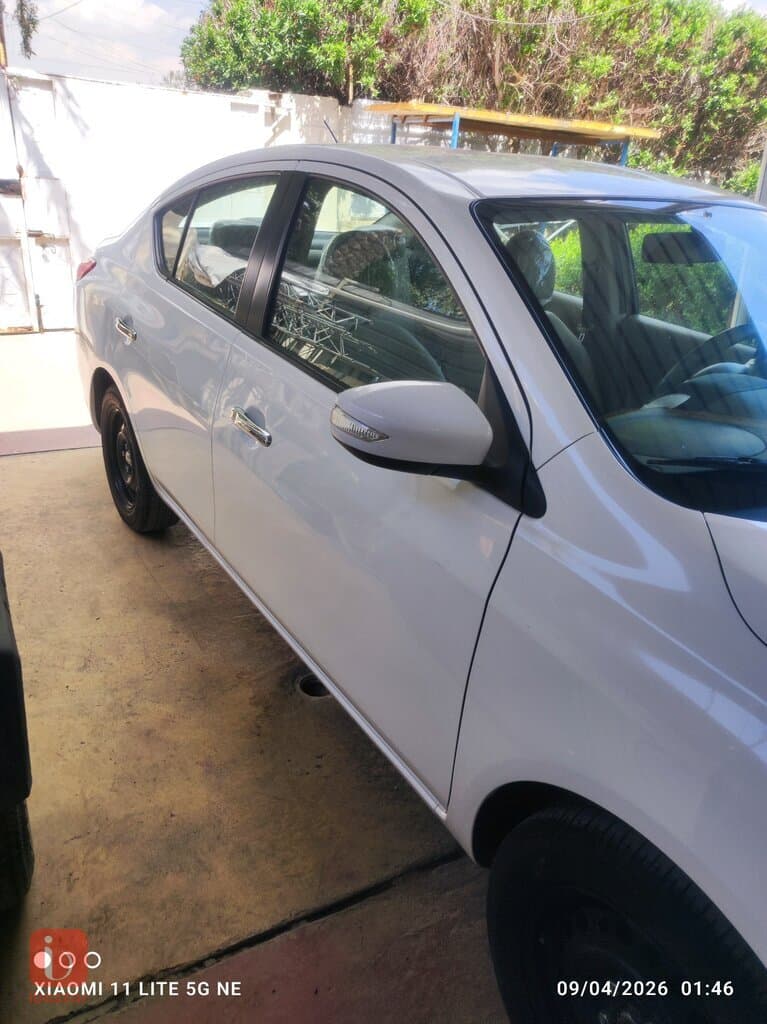 Nissan Sunny 2