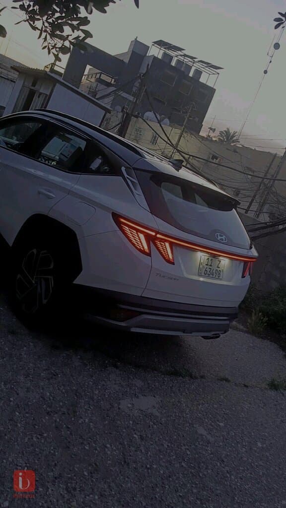 Hyundai Tucson SE 3