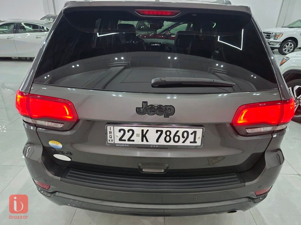 Jeep Grand Cherokee Laredo 6