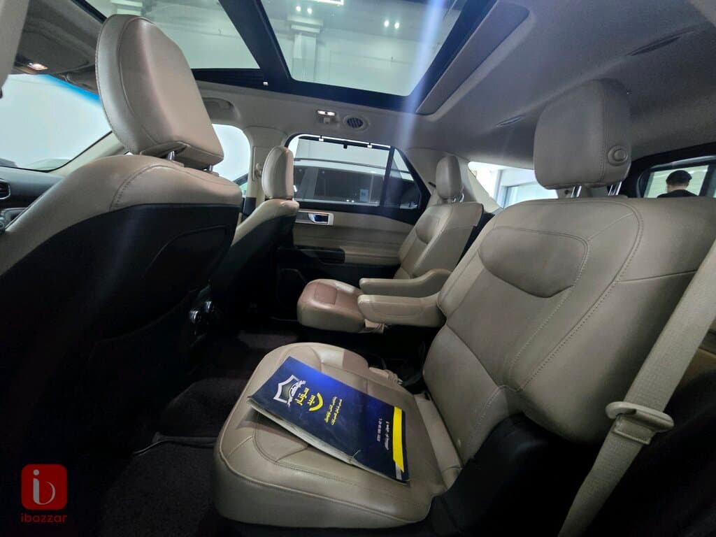 Ford Explorer Limited 7