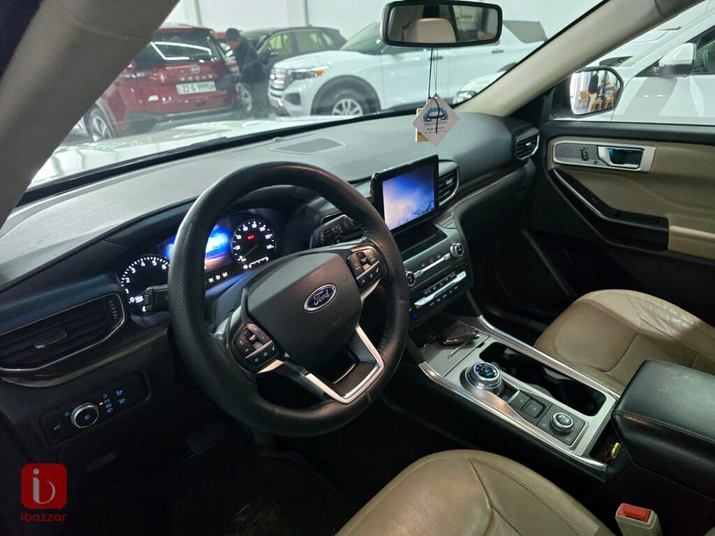 Ford Explorer Limited 9