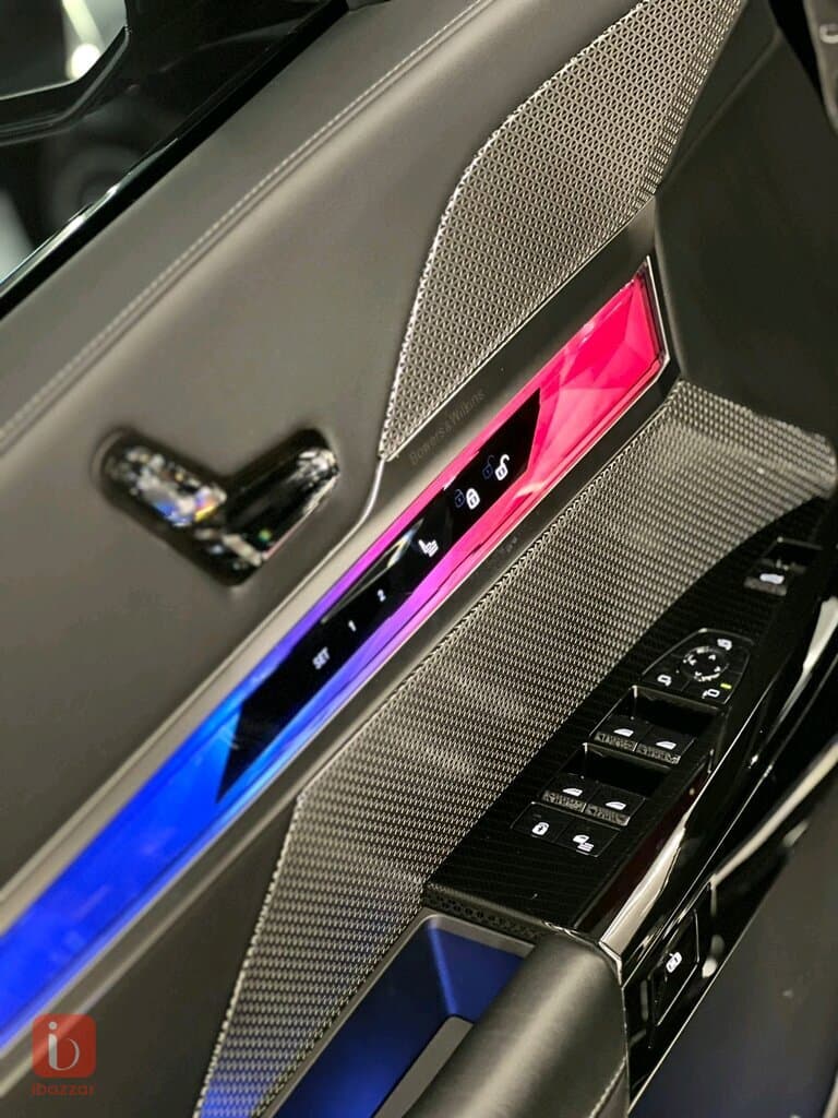 BMW 7-Series 740i 12