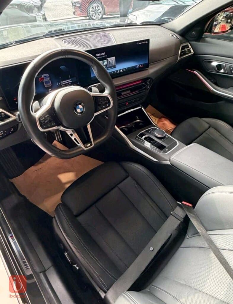 BMW 3-Series 330i 6