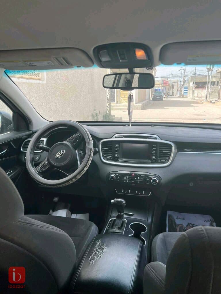 KIA Sorento LX 6