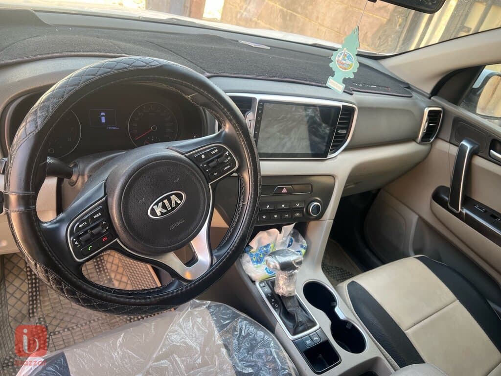 KIA Sportage 8