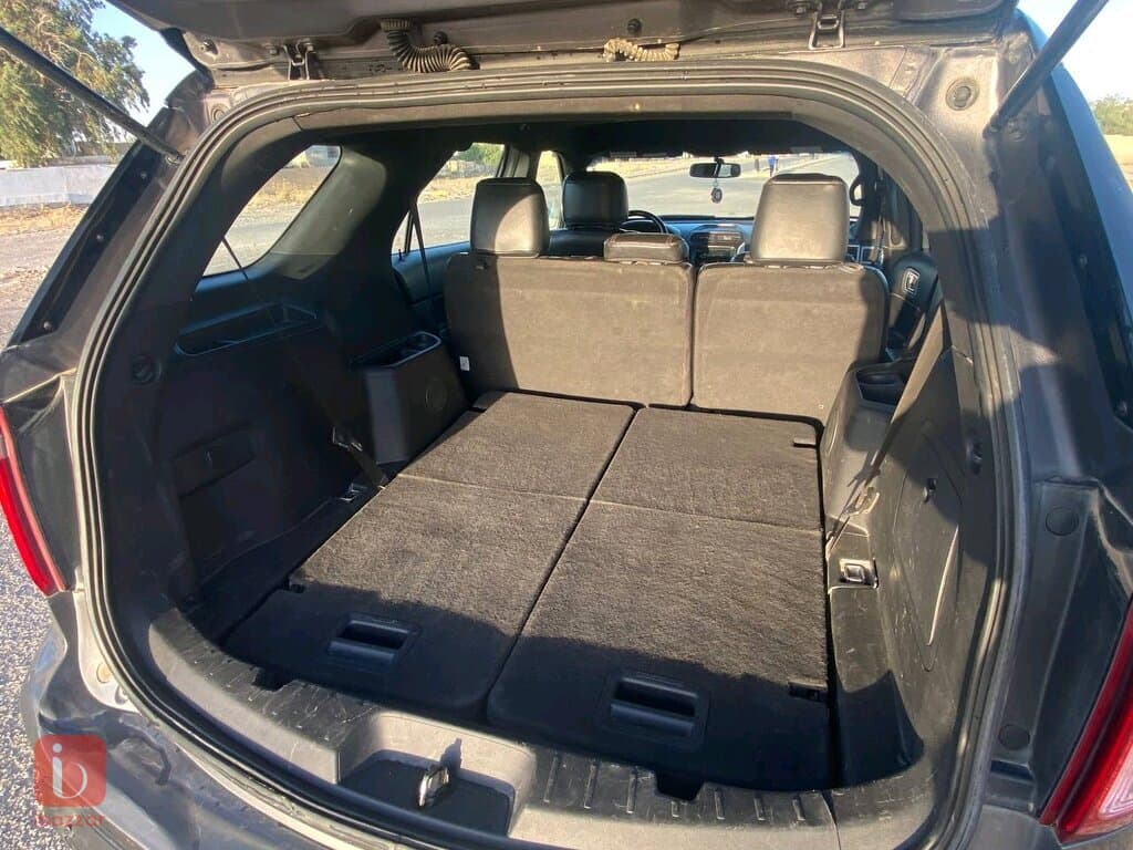 Ford Explorer XLT 6
