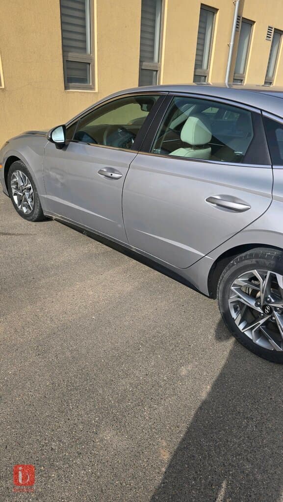 Hyundai Sonata SEL 5