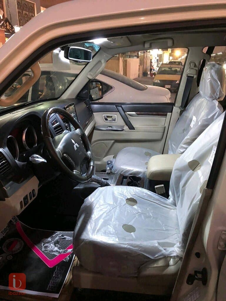 Mitsubishi Pajero 4WD 3 Door 6
