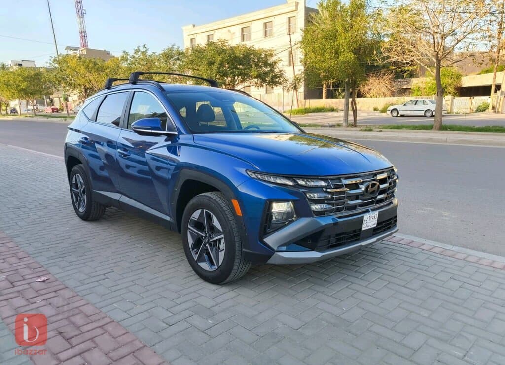 Hyundai Tucson SE 1