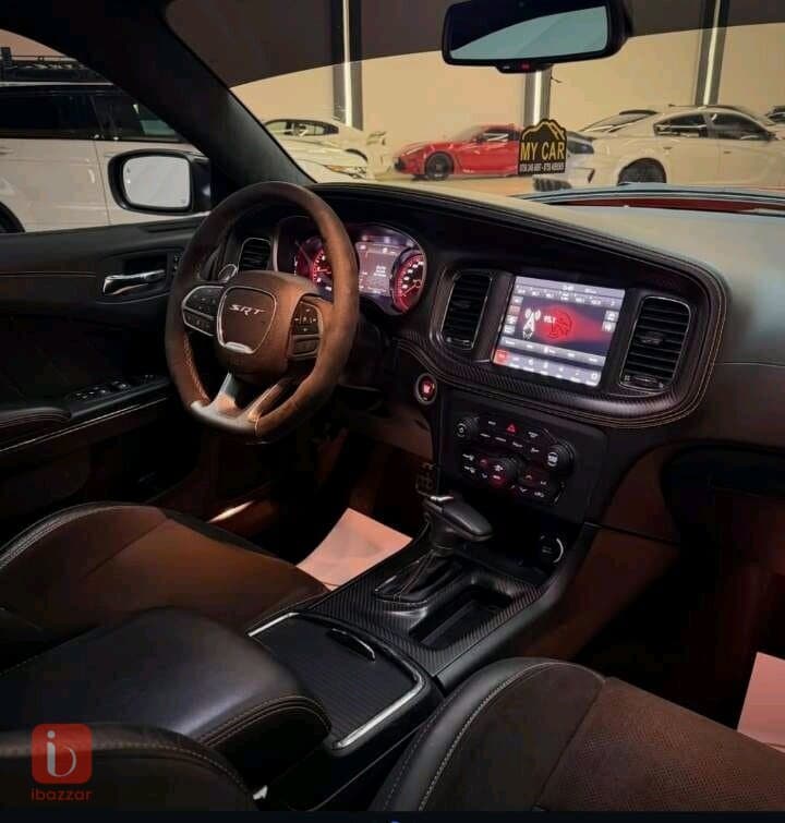 Dodge Charger SRT Core 6