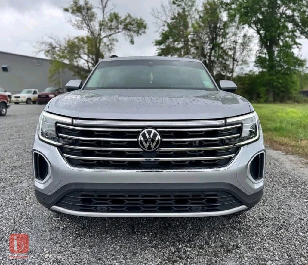 Volkswagen Atlas SE 2