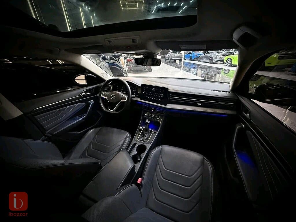 Volkswagen Jetta SEL 7