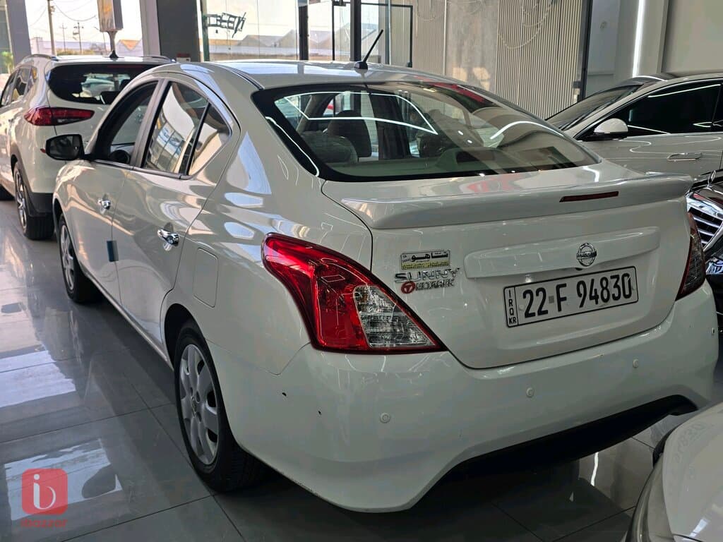 Nissan Sunny 3