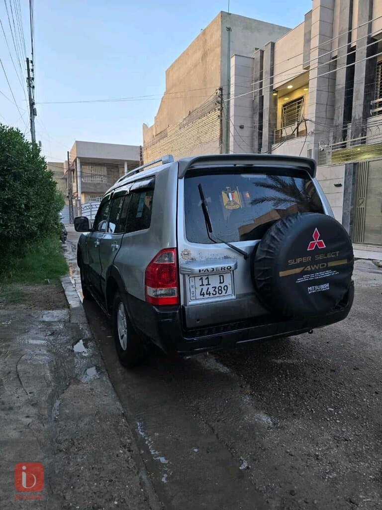 Mitsubishi Pajero 4WD 5 Door 5