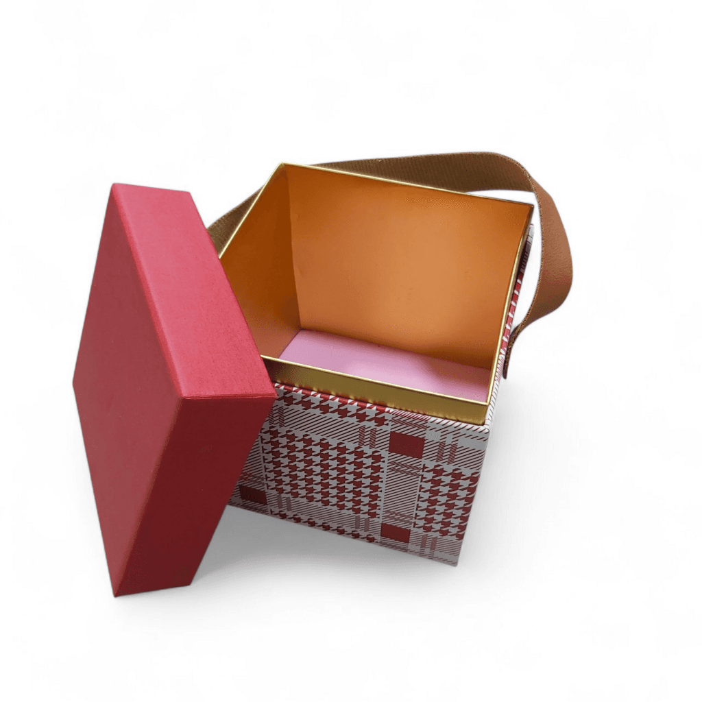 Empty Gift Box - Red (M) 2