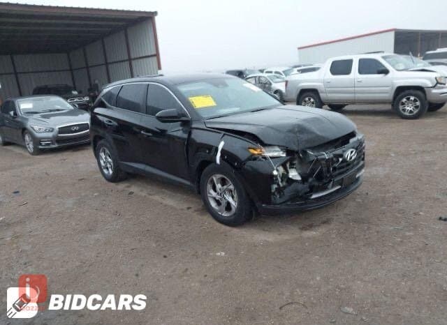 Hyundai Tucson SE 13