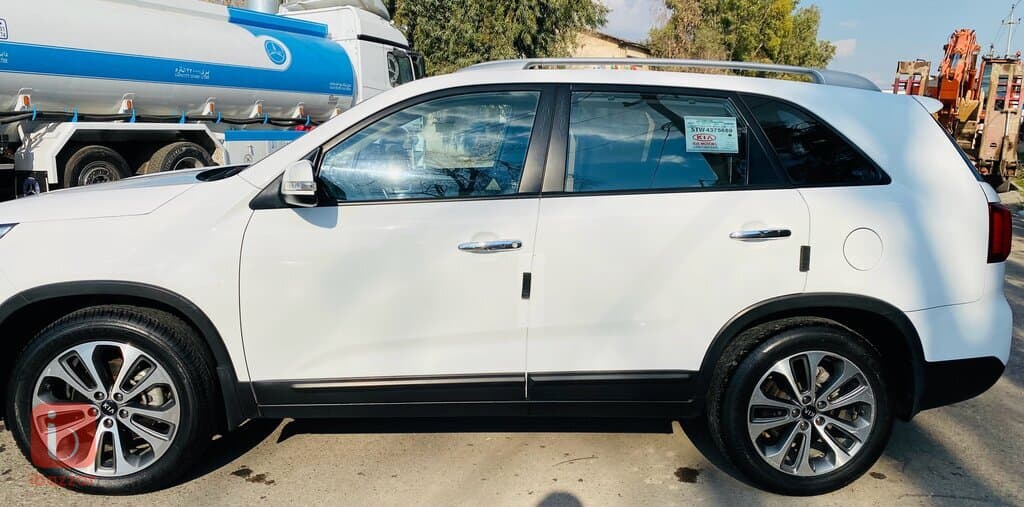 KIA Sorento 8