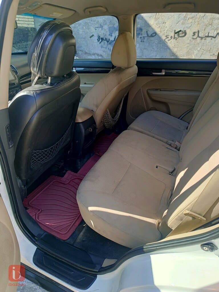 KIA Sorento LX 11