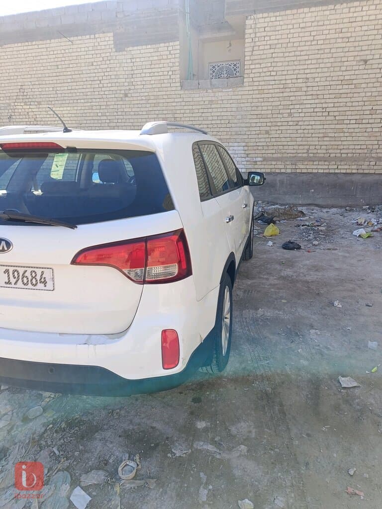 KIA Sorento LX 2