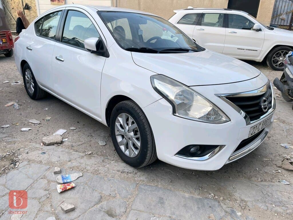Nissan Sunny SV 3