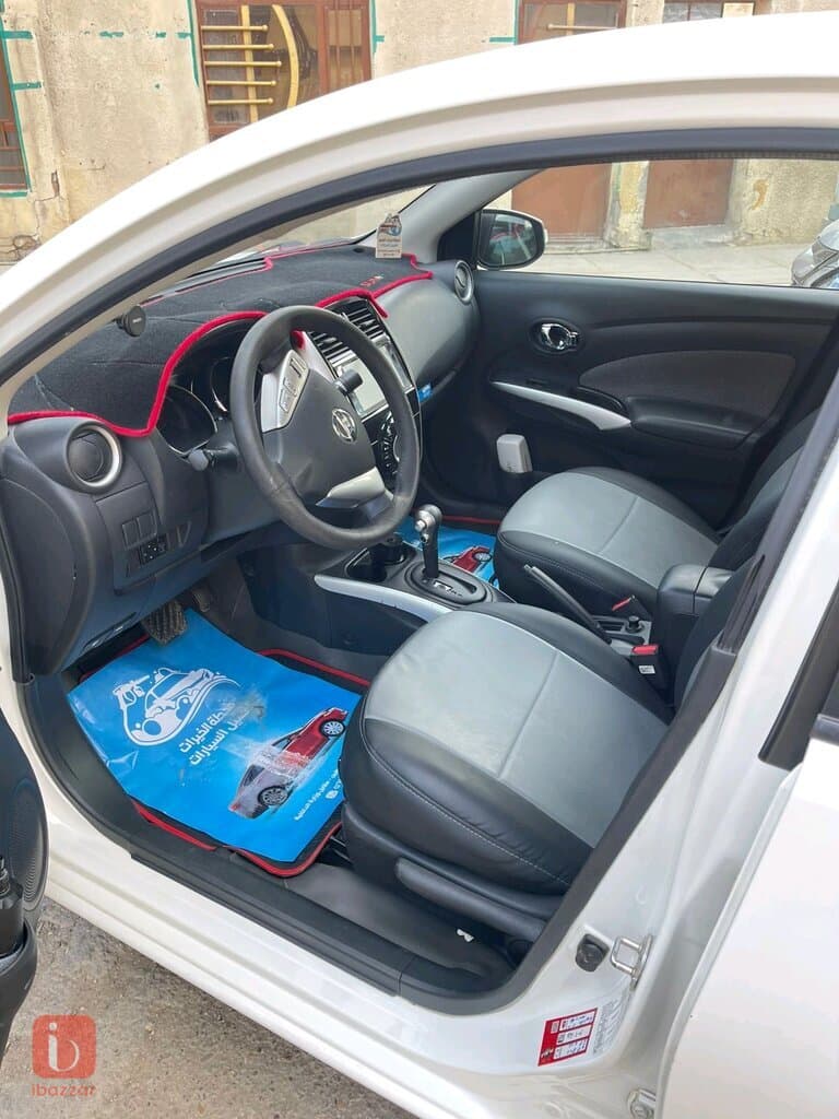 Nissan Sunny SV 5