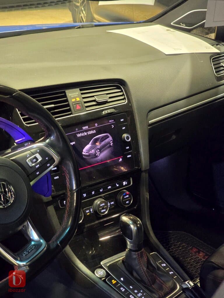 Volkswagen Golf 12