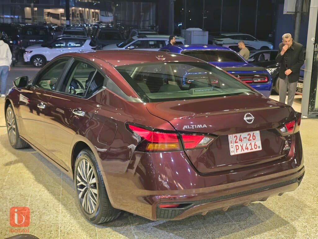 Nissan Altima S 4