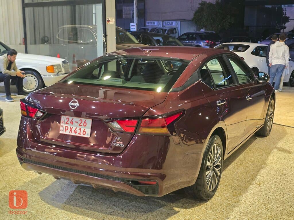 Nissan Altima S 5